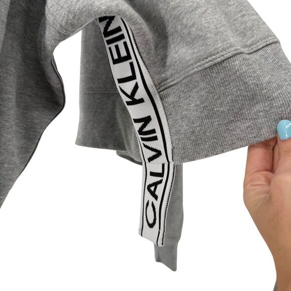 Calvin Klein Sweatshirt Performance Crop Gray Womens Size S Logo Pullover Crew - Picture 3 of 7